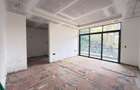 5 Bed Townhouse with En Suite at Lavington - 17