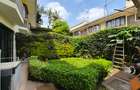 4 Bed House with En Suite at Grevillea Grove - 3