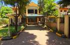 4 Bed Townhouse with En Suite at Lavington Road - 1