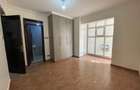4 Bed Apartment with En Suite in Parklands - 8