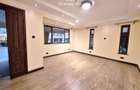 5 Bed Townhouse with En Suite at Off James Gichuru - 10