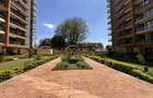 3 Bed Apartment with En Suite in Lavington - 14