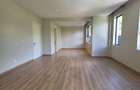 5 Bed Villa with En Suite in Lavington - 6