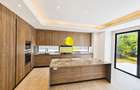 4 Bed Townhouse with En Suite in Runda - 3