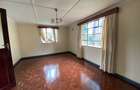 5 Bed House with En Suite in Runda - 10