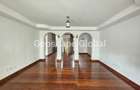 5 Bed Townhouse with En Suite in Lavington - 8