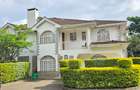 5 Bed Townhouse with En Suite at Off Convent Drive - 2