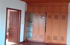 5 Bed Townhouse with En Suite in Lavington - 4