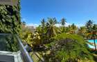 1 Bed Apartment with En Suite at 3Rd Avanue - 2