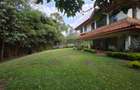 5 Bed Townhouse with En Suite in Rosslyn - 2