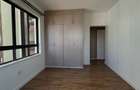 3 Bed Apartment with En Suite at Hatheru Road - 9