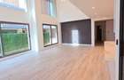 5 Bed House with En Suite at Lavington Green - 9