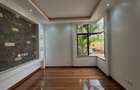 5 Bed Townhouse with En Suite in Kileleshwa - 6