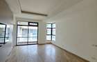 4 Bed Apartment with En Suite at Riverside Drive - 16