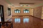 5 Bed House with En Suite in Runda - 16