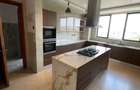 4 Bed Apartment with En Suite in Riverside - 8