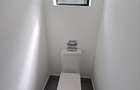 1 Bed House with En Suite in Spring Valley - 10