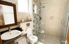 3 Bed Apartment with En Suite at 2Nd Avanue - 6