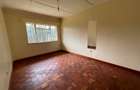 6 Bed Villa with En Suite in Riverside - 7
