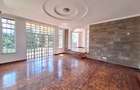 4 Bed Townhouse with En Suite at Rossylin Heights - 7