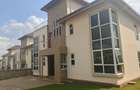 4 Bed Townhouse with En Suite at Iguta Paradise - 3