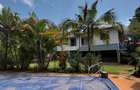 5 Bed House with En Suite in Runda - 7