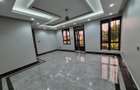 5 Bed House with En Suite in Runda - 2