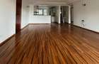 3 Bed Apartment with En Suite in Riverside - 3