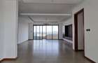 3 Bed Apartment with En Suite at Riverside Drive - 14