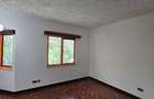 4 Bed Apartment with En Suite in Riverside - 20