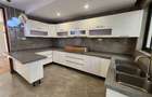 5 Bed Villa with En Suite in Lavington - 7
