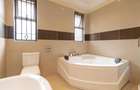 4 Bed House with En Suite in Runda - 11