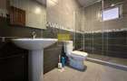 2 Bed Apartment in Brookside - 8
