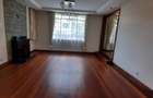 5 Bed Townhouse with En Suite at Lavington - 14