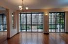 5 Bed Townhouse with En Suite at Lavington - 7