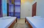 Serviced 4 Bed Apartment with En Suite at Sunset - 9