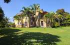 5 Bed House with Swimming Pool in Runda - 1