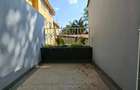 4 Bed Townhouse with En Suite in Westlands Area - 13