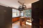 4 Bed House with En Suite in Nyari - 14