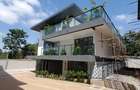 5 Bed Townhouse with En Suite at Lavington - 1