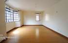 4 Bed Apartment with En Suite in Brookside - 1
