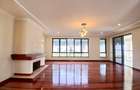 6 Bed Villa with En Suite at Kyuna Road - 8