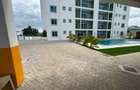 Serviced 2 Bed Apartment with En Suite at Links Road - 1