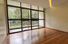5 Bed House with En Suite in Lavington - 4