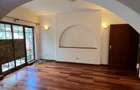 4 Bed Townhouse with En Suite in General Mathenge - 8