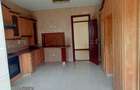 4 Bed Apartment with En Suite at Brookside Area - 9