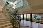 5 Bed Villa with En Suite in Westlands Area - 9