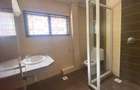 5 Bed House with En Suite at Parklands - 8