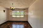 5 Bed House with En Suite in Runda - 11