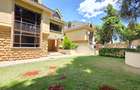 5 Bed Townhouse with En Suite at Lavington Green - 3